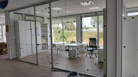 màmpares per a oficines modernes