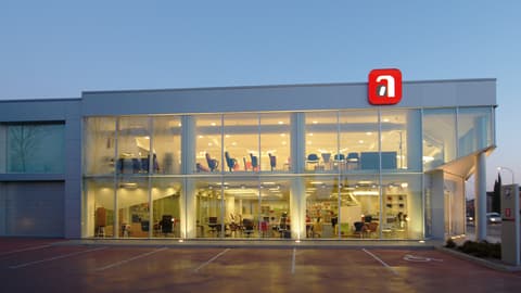 Instal·lacions d'Oficina i Arxiu